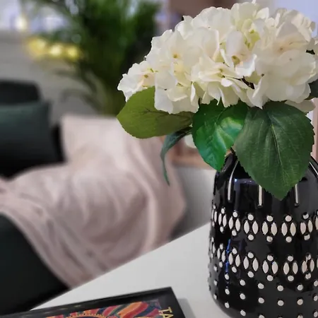 Lambert Centre Daire *