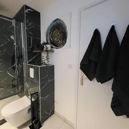Apartment Very In Lambert Center *